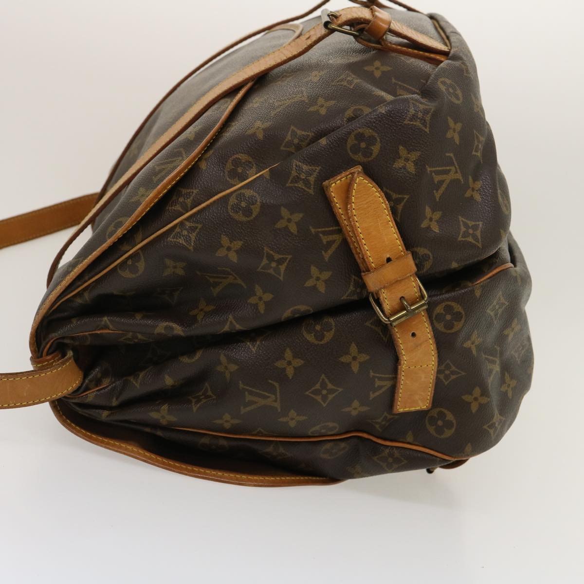 LOUIS VUITTON Monogram Saumur 43 Shoulder Bag M42252 LV yk4353