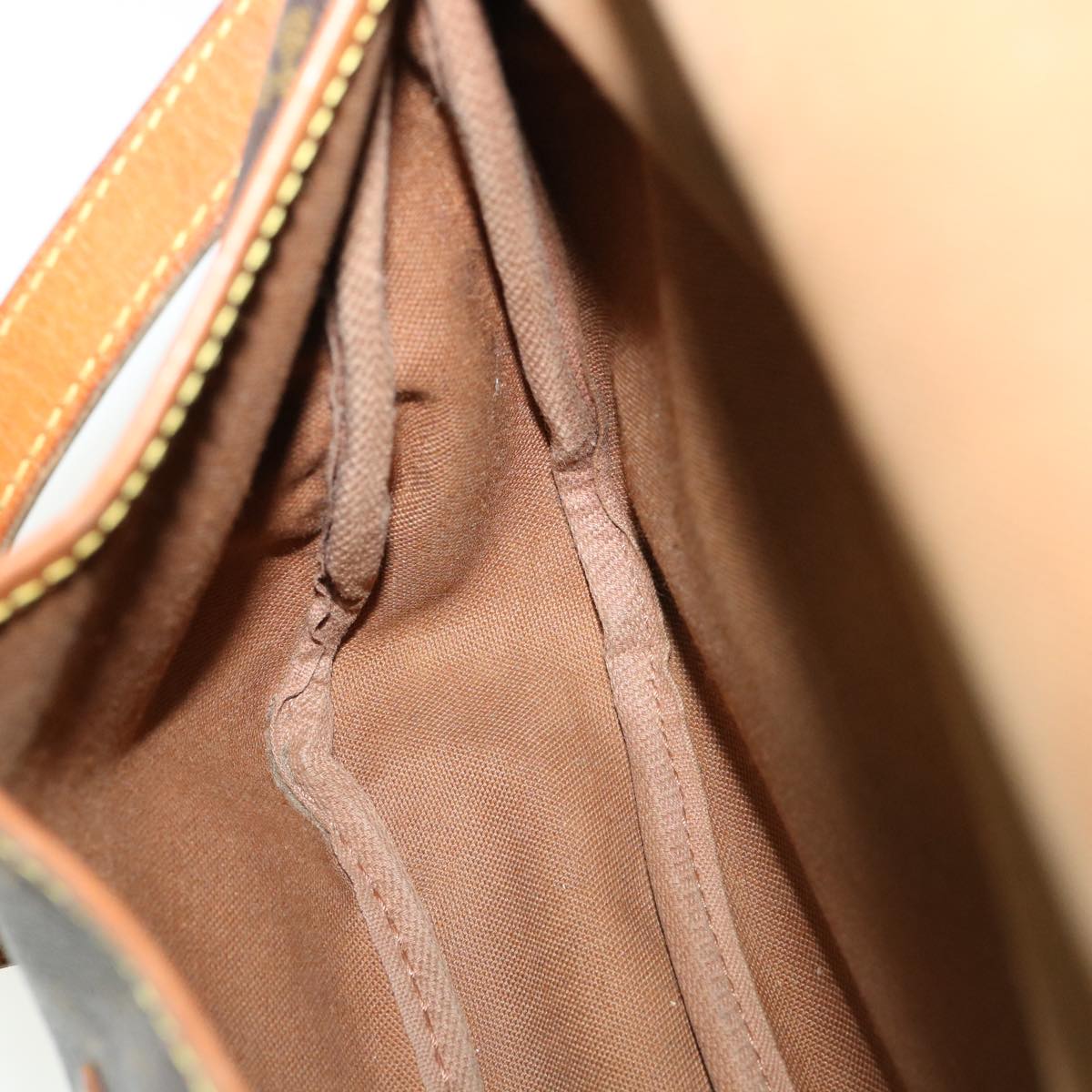 LOUIS VUITTON Monogram Saumur 30 Shoulder Bag M42256 LV yk5656
