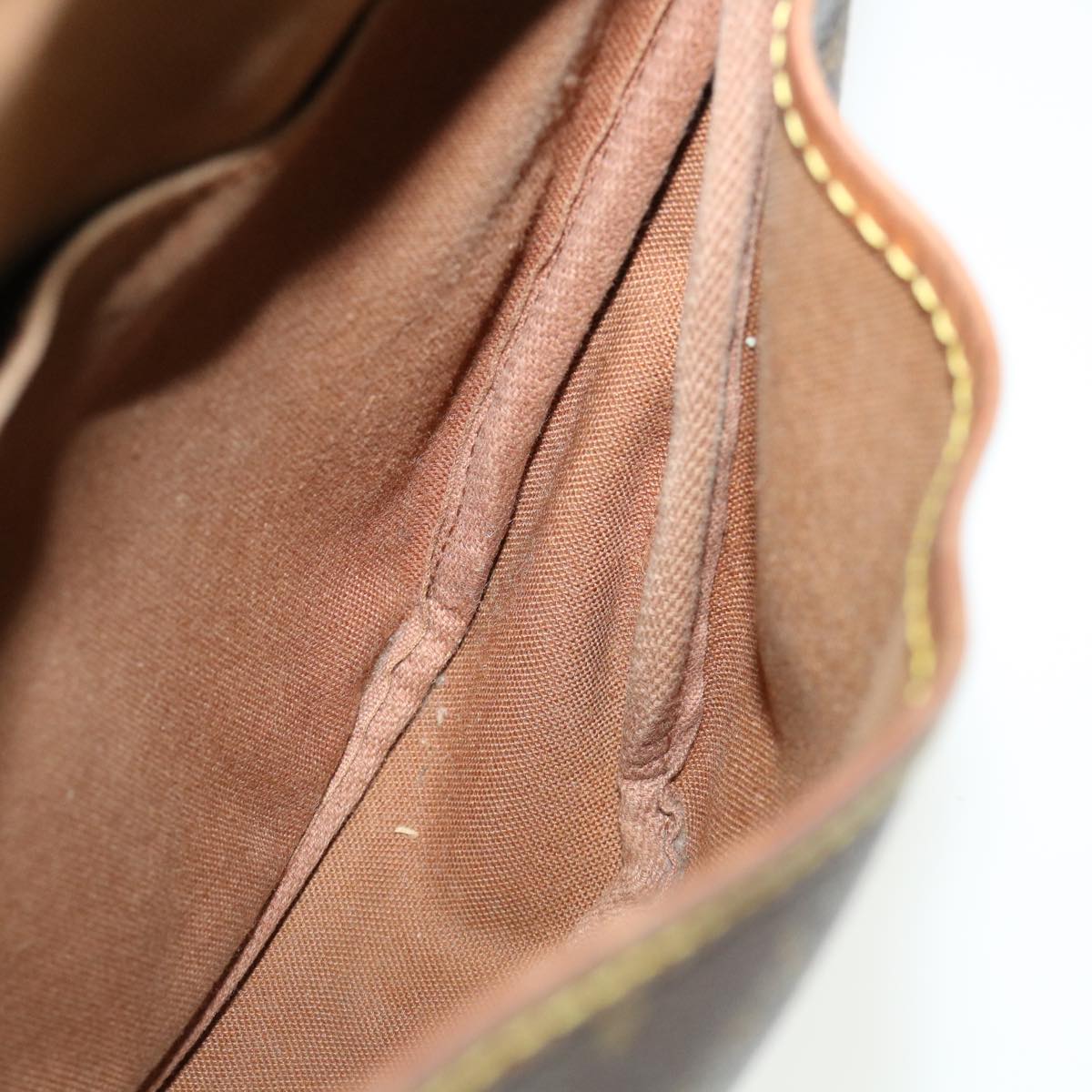 LOUIS VUITTON Monogram Saumur 30 Shoulder Bag M42256 LV yk5656