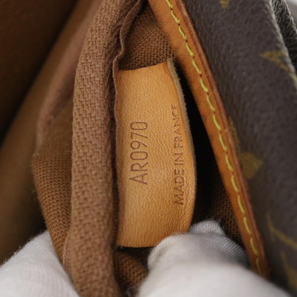 LOUIS VUITTON Monogram Saumur 30 Shoulder Bag M42256 LV yk5656