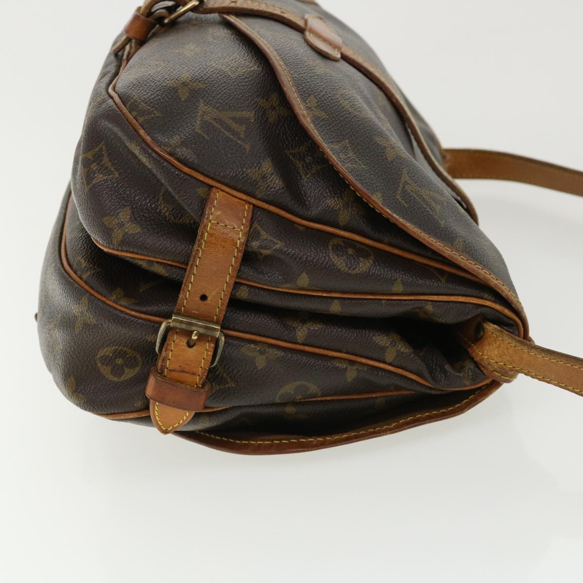 LOUIS VUITTON Monogram Saumur 30 Shoulder Bag M42256 LV yk5656