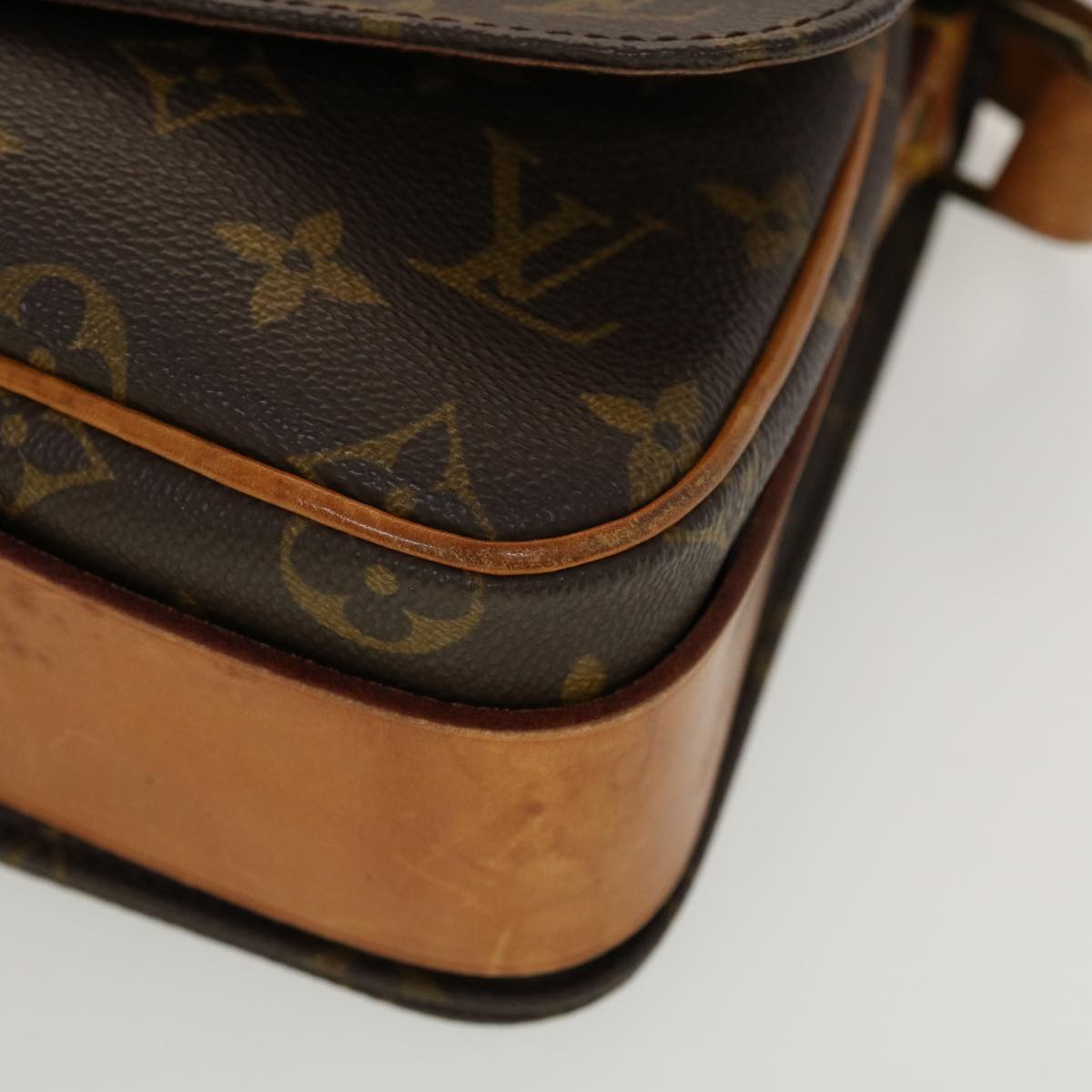 LOUIS VUITTON Monogram Cartouchiere MM Shoulder Bag M51253 LV yk7335