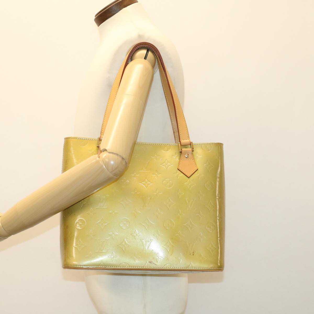 LOUIS VUITTON Monogram Vernis Houston Hand Bag Gris M91053 LV yk7621