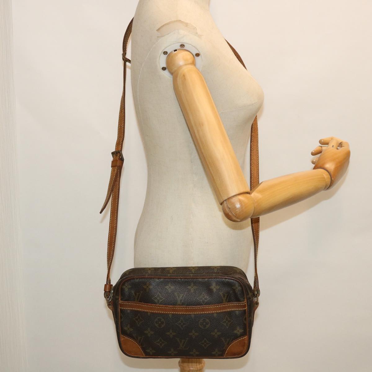 LOUIS VUITTON Monogram Trocadero 23 Shoulder Bag M51276 LV yk8585