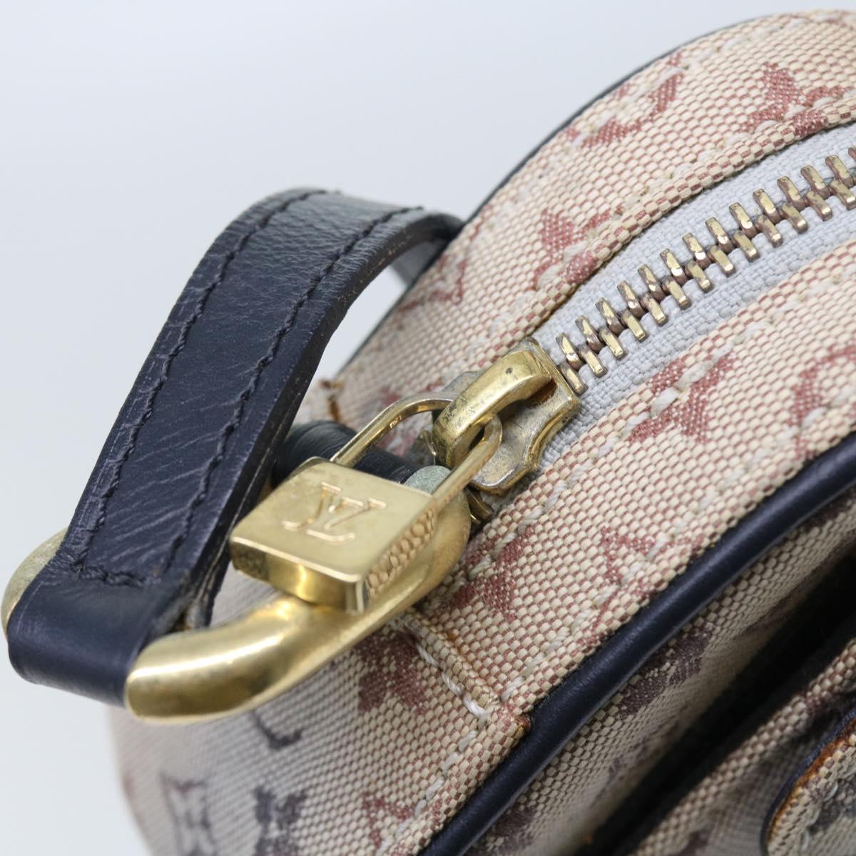 LOUIS VUITTON Monogram Mini Juliet MM Shoulder Bag Blue M92004 LV yk8769