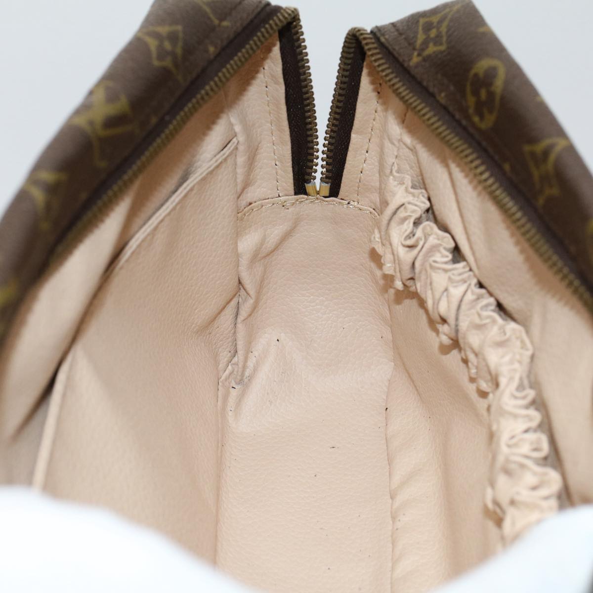 LOUIS VUITTON Monogram Trousse Toilette 28 Clutch Bag Vintage M47522 yk8974