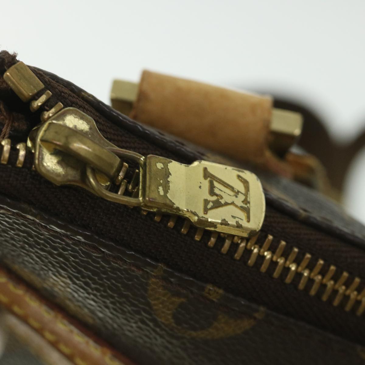 LOUIS VUITTON Monogram Pochette Bosphore Shoulder Bag M40044 LV yk8977