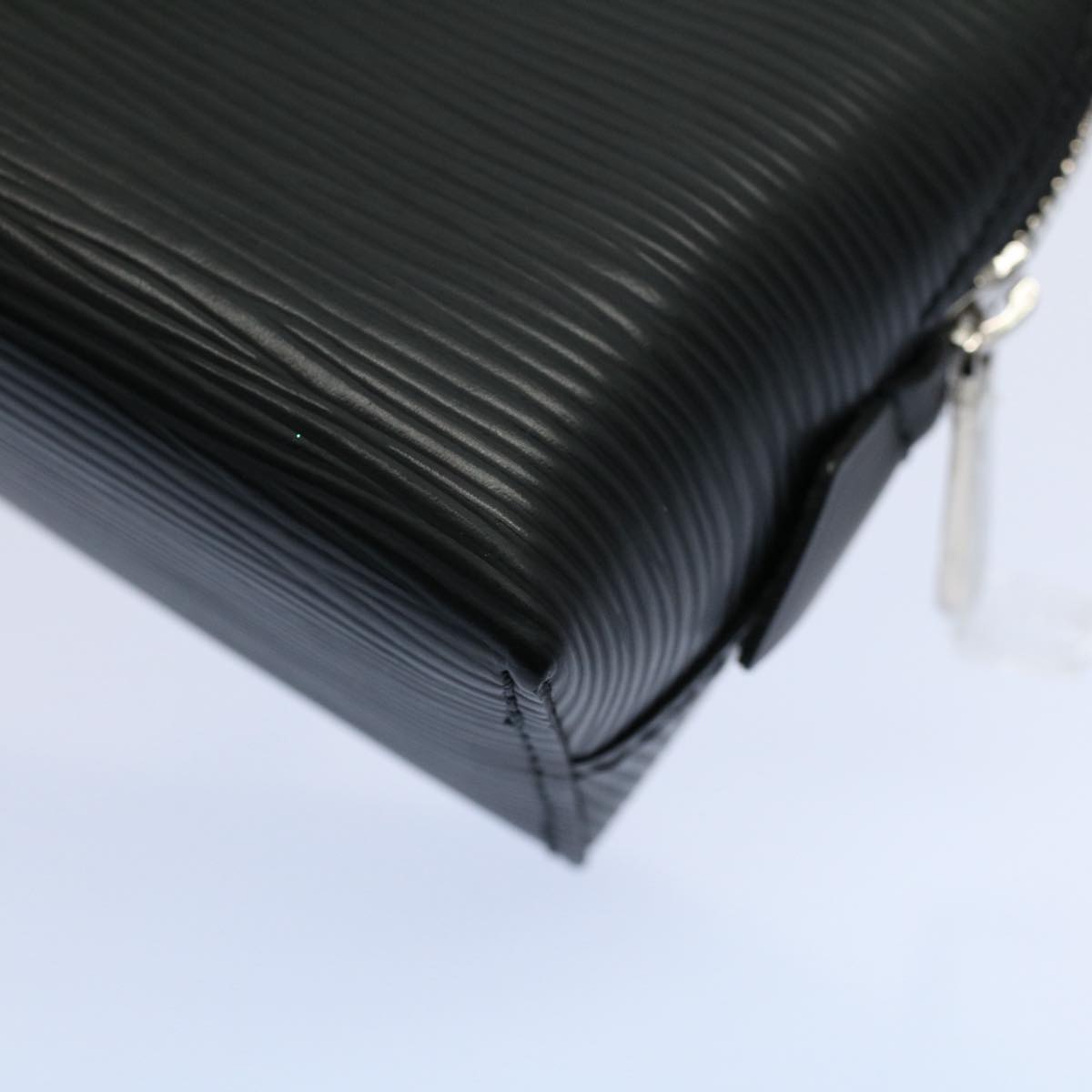 LOUIS VUITTON Epi Pochette Cosmetic PM Cosmetic Pouch Black M41348 yk9179