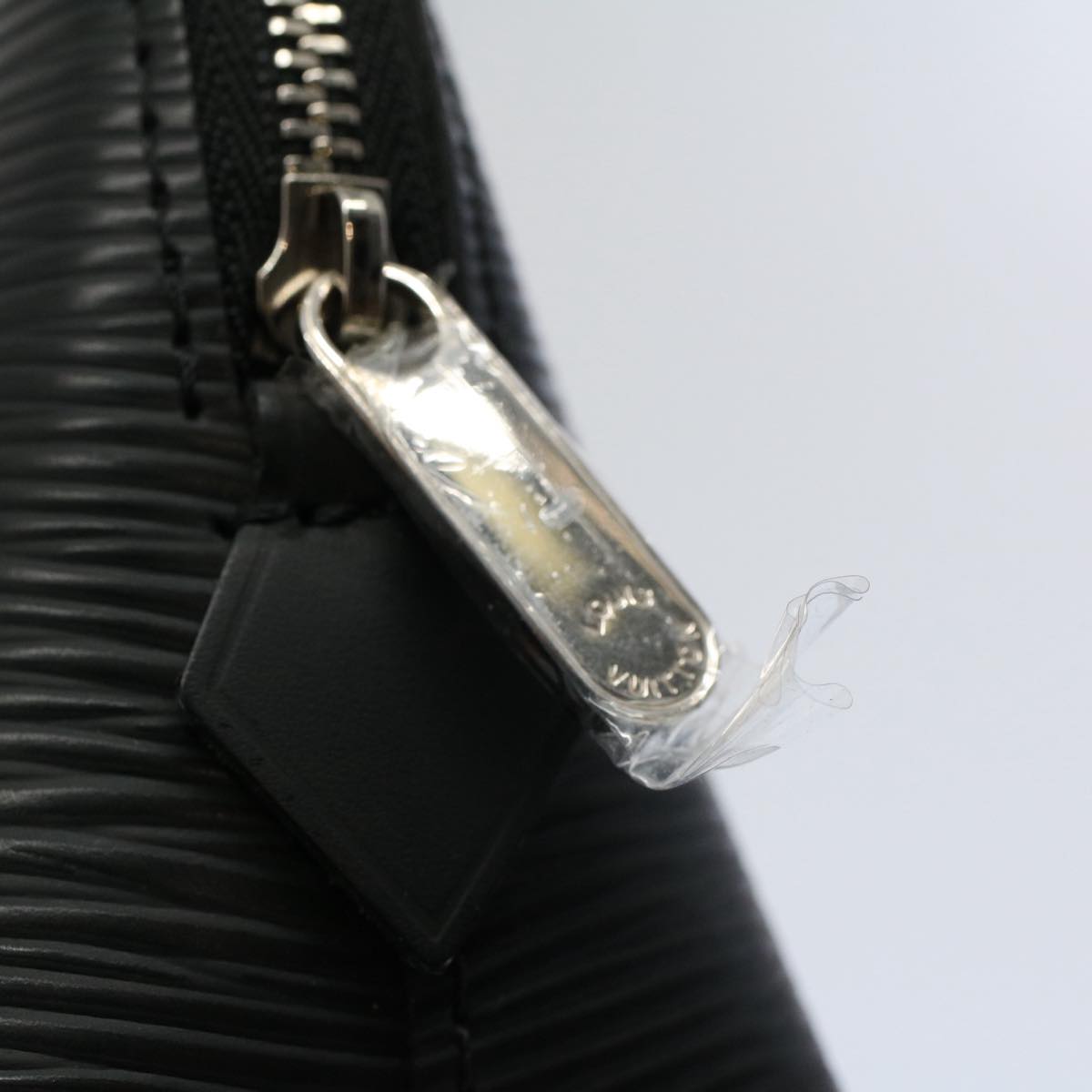 LOUIS VUITTON Epi Pochette Cosmetic PM Cosmetic Pouch Black M41348 yk9179