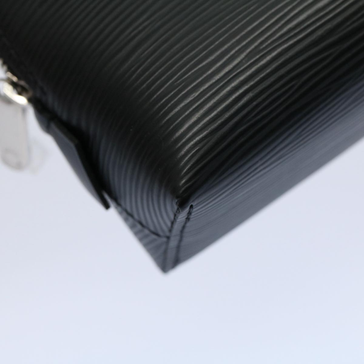 LOUIS VUITTON Epi Pochette Cosmetic PM Cosmetic Pouch Black M41348 yk9179