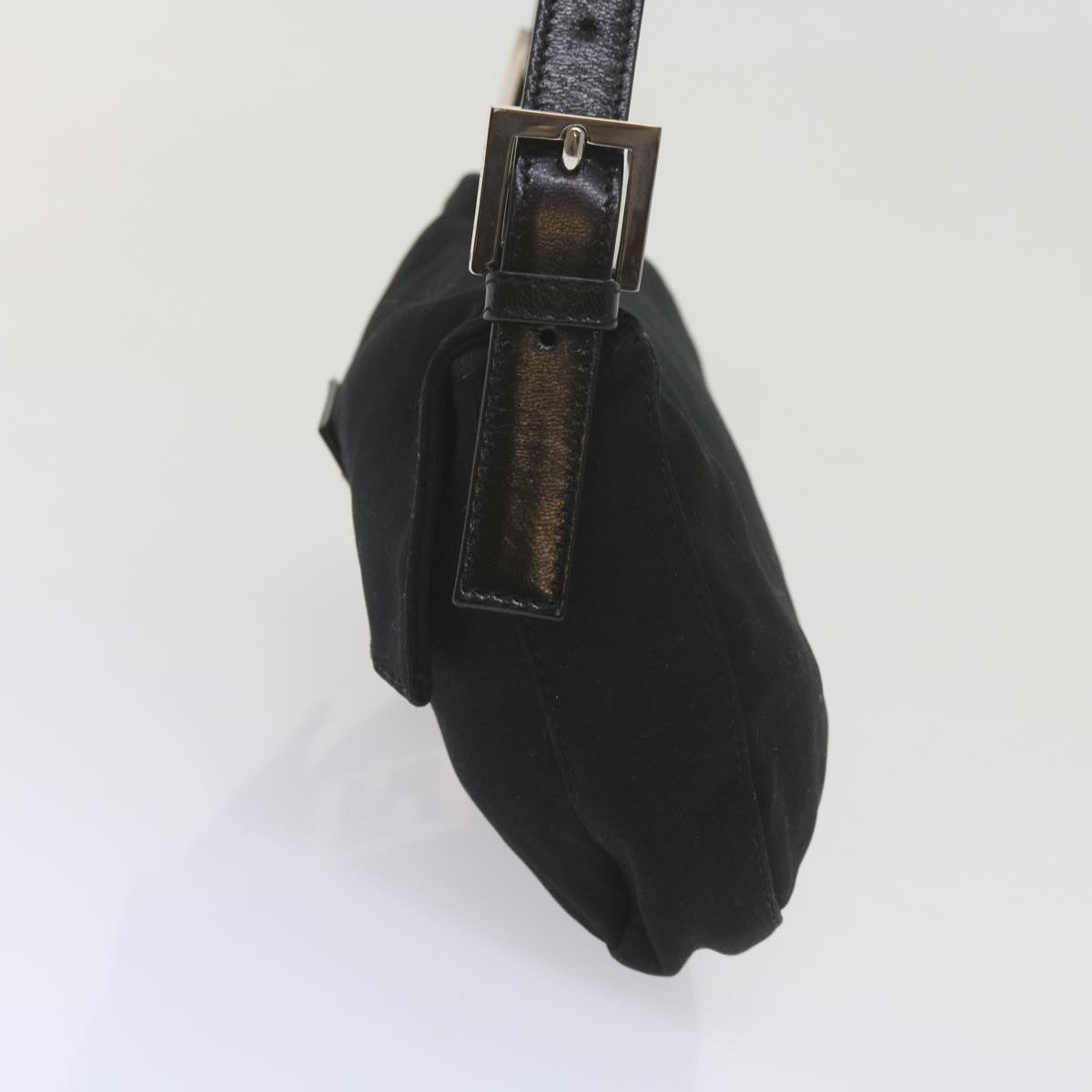 Luxury FendiMamma Baguette Shoulder Bag Nylon Blackyk9545