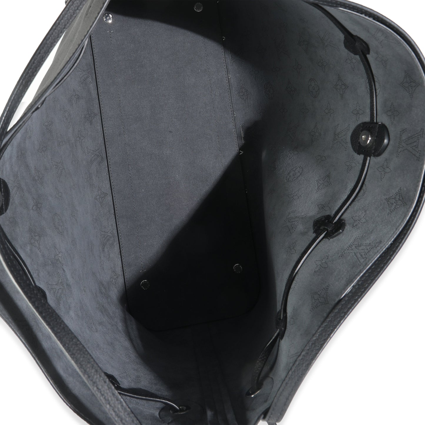 Louis Vuitton Black Monogram Mahina Boundless