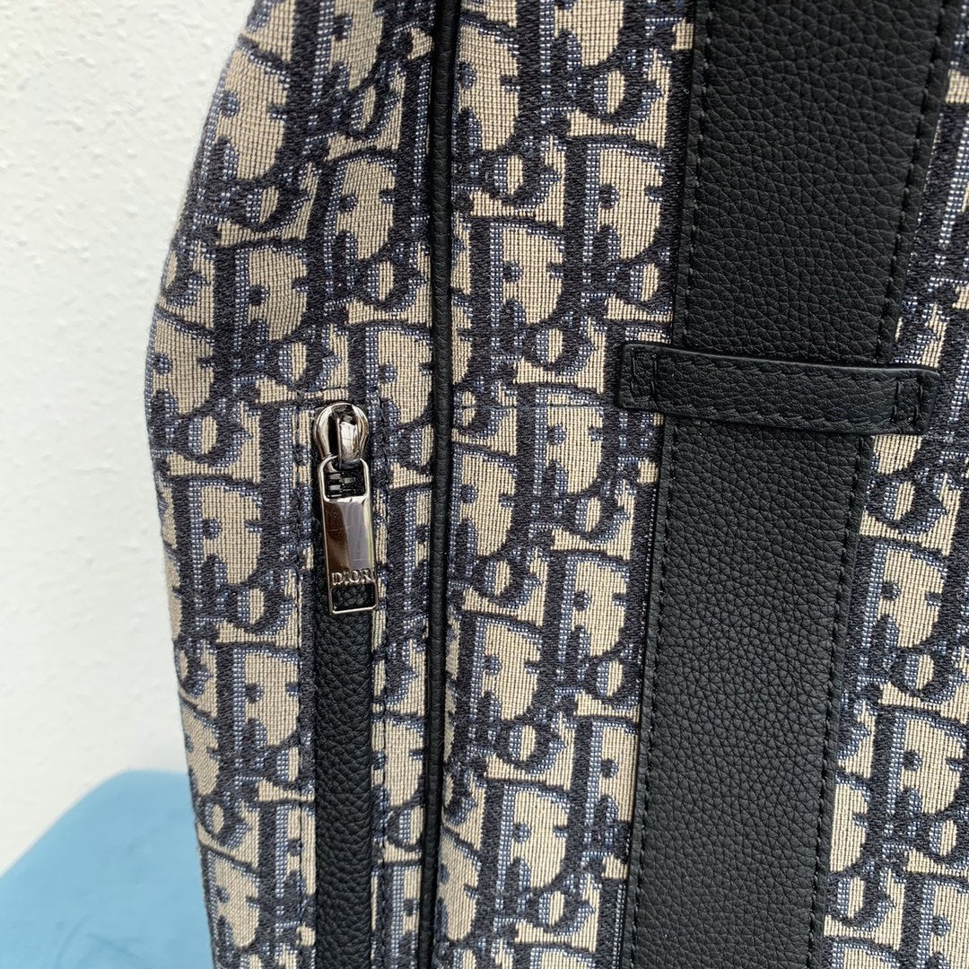 Luxury DiorMOTION BACKPACK BEIGE AND BLACK OBLIQUE