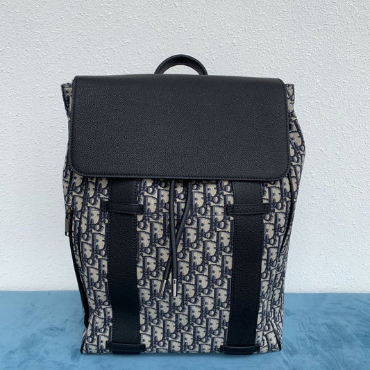 Luxury DiorMOTION BACKPACK BEIGE AND BLACK OBLIQUE