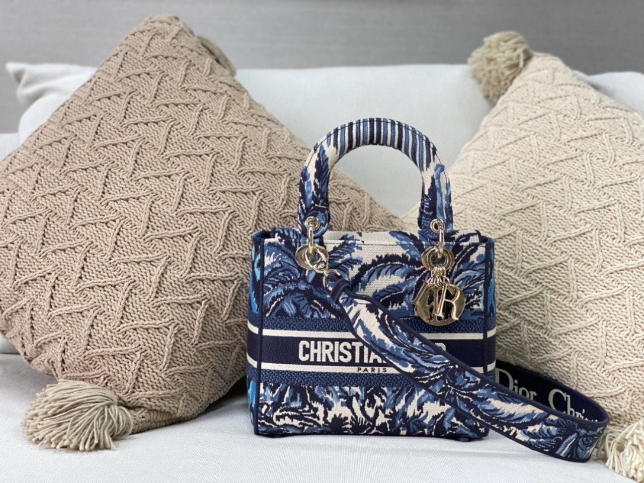 Luxury DiorMEDIUM LADY D-LITE BLUE PALMS EMBROIDERY